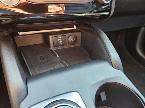 Used 2025 Ford Escape Platinum AWD/4WD image 30