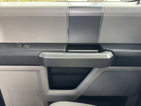 Used 2016 Ford F150 XLT w/ Equipment Group 302A Luxury image 14