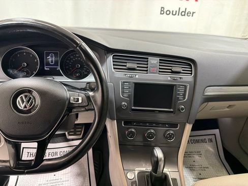 Used 2017 Volkswagen Golf Alltrack SE AWD/4WD image 25