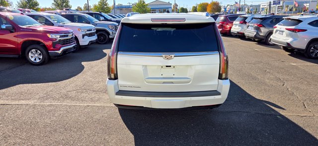 Used 2019 Cadillac Escalade ESV Luxury AWD/4WD image 7