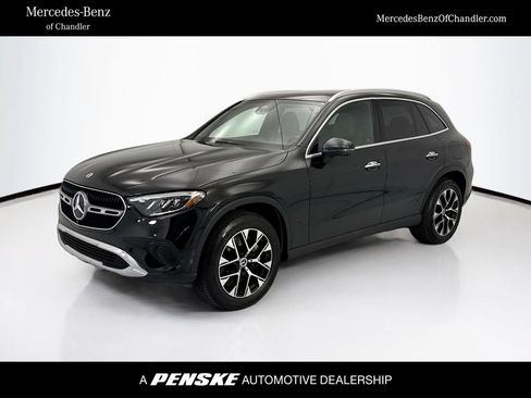 Used 2025 Mercedes-Benz GLC 350e 4MATIC image 1