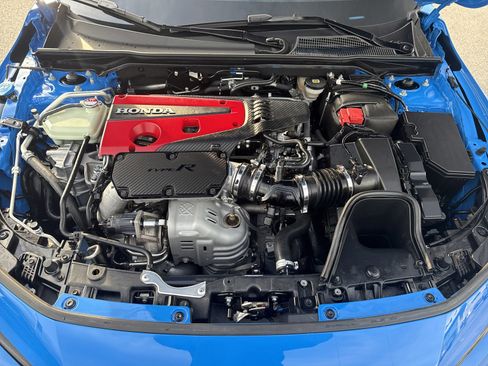 Used 2025 Honda Civic Type R image 9