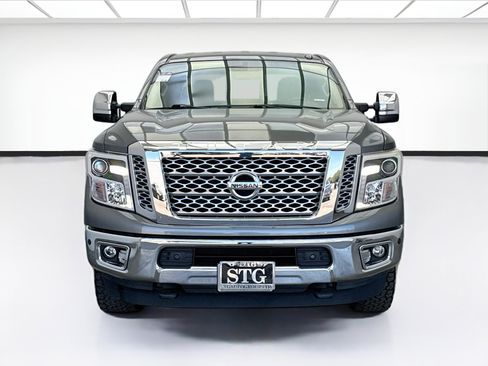 Used 2016 Nissan Titan SL AWD/4WD image 2