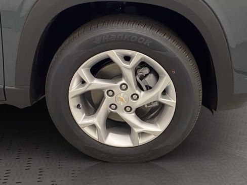 New 2026 Chevrolet Trax LS w/ LS Convenience Package FWD image 37