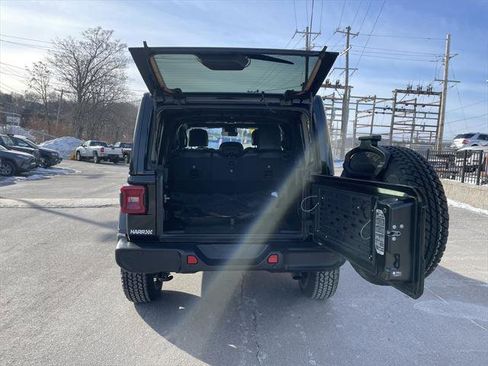 Certified 2021 Jeep Wrangler Unlimited Sahara image 13