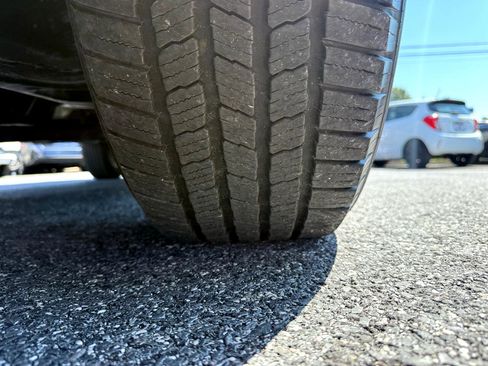 Used 2018 GMC Canyon SLE w/ SLE Convenience Package image 44