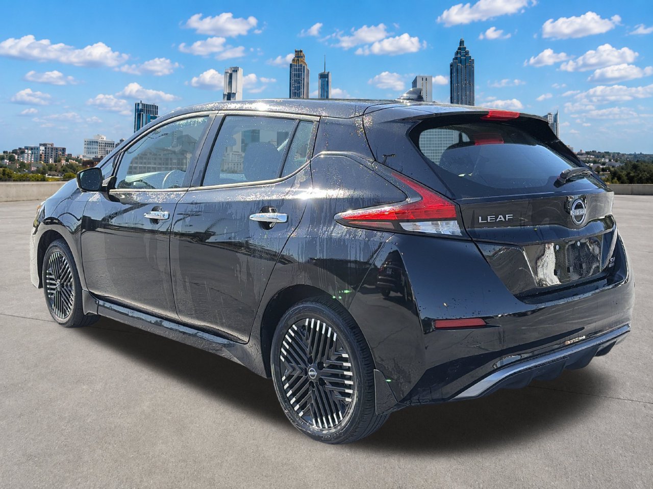 Certified 2023 Nissan Leaf SV Plus FWD image 3