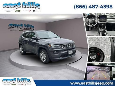 Used 2024 Jeep Compass Latitude w/ Sun and Sound Group AWD/4WD image 1
