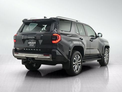 Used 2025 Toyota 4Runner Limited AWD/4WD image 5