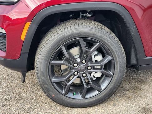 New 2025 Jeep Grand Cherokee Limited AWD/4WD image 8