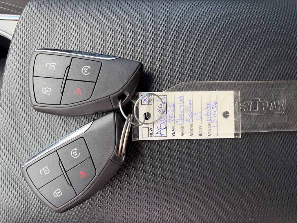 Used 2026 Chevrolet Equinox LT FWD image 21