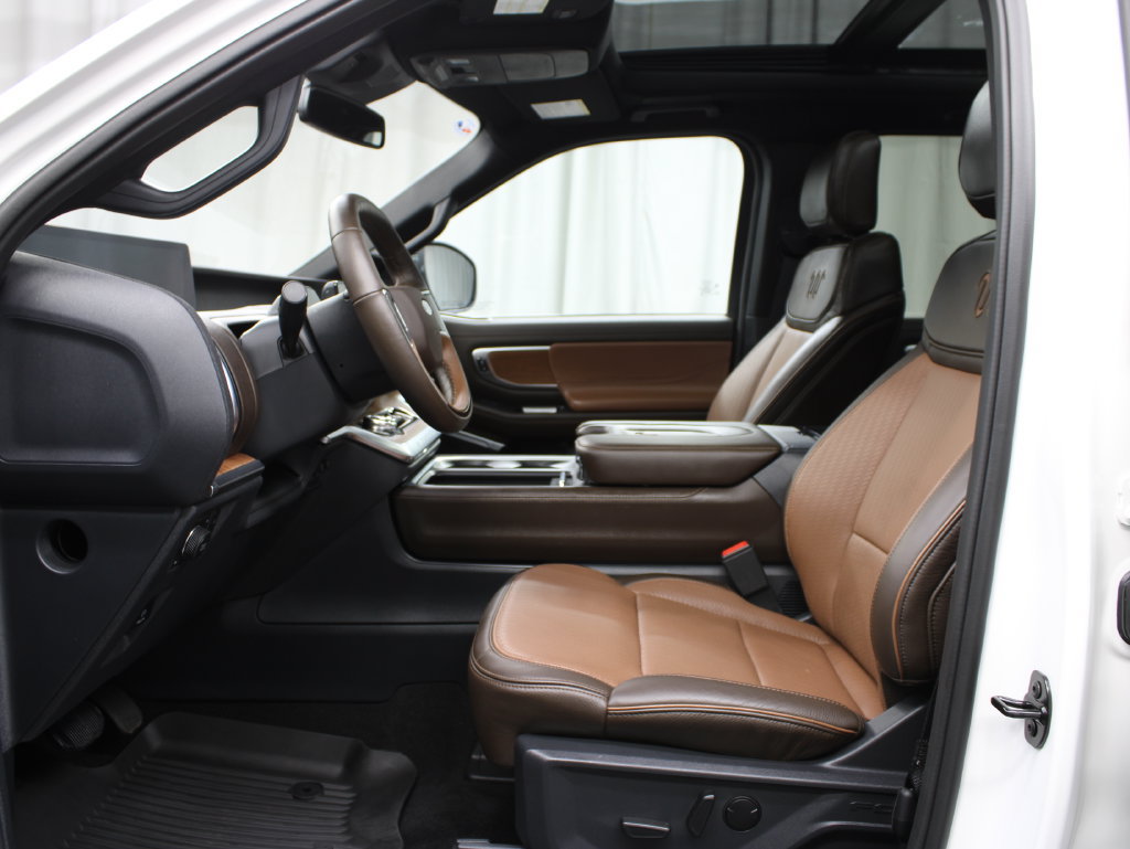 Used 2025 Ford Expedition King Ranch AWD/4WD image 15