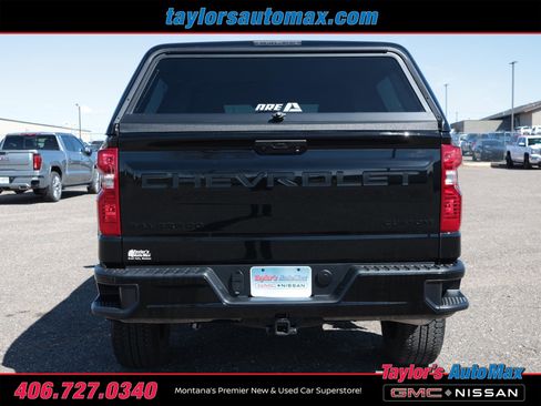 Used 2024 Chevrolet Silverado 1500 Custom Trail Boss w/ Turbomax Blackout Package AWD/4WD image 39
