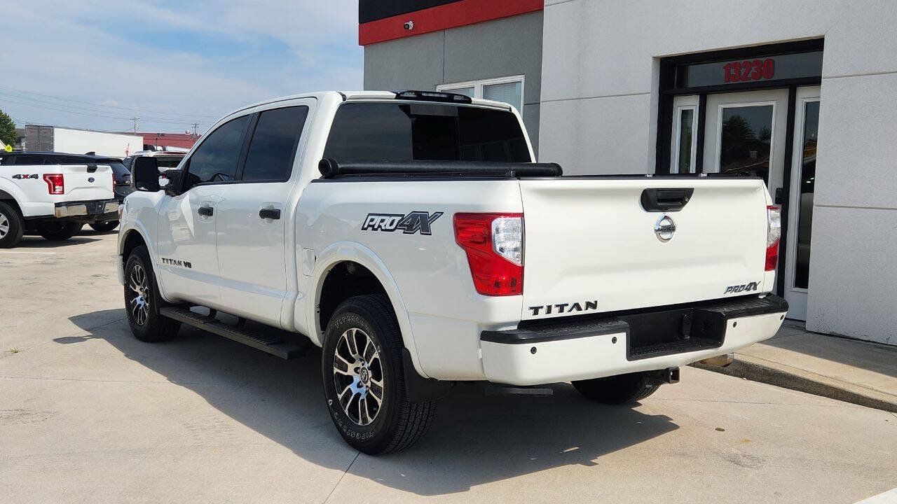 Used 2018 Nissan Titan PRO-4X AWD/4WD image 6