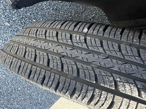 Used 2024 Cadillac XT6 Premium Luxury image 32