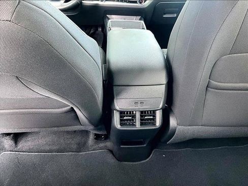 Used 2025 Chevrolet Equinox LT w/ Safety and Technology Package FWD image 25