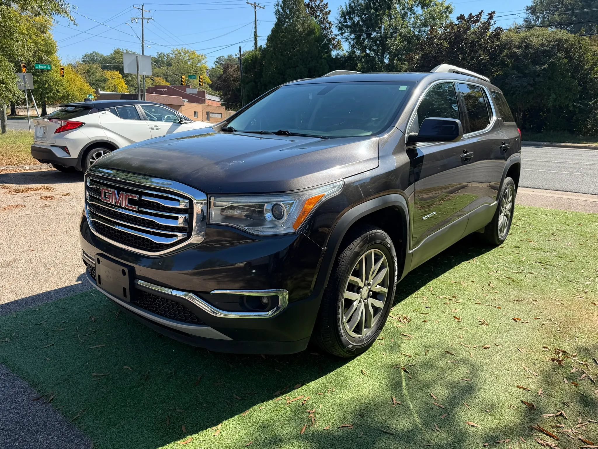 Used 2017 GMC Acadia SLE w/ Driver Alert Package I AWD/4WD image 8
