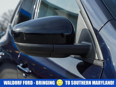 Used 2021 Ford Escape SE w/ SE Sport Appearance Package image 15