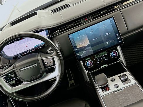 Used 2023 Land Rover Range Rover SE AWD/4WD image 17