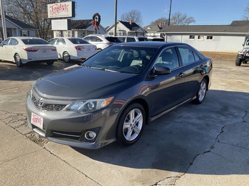 Used 2012 Toyota Camry SE image 7