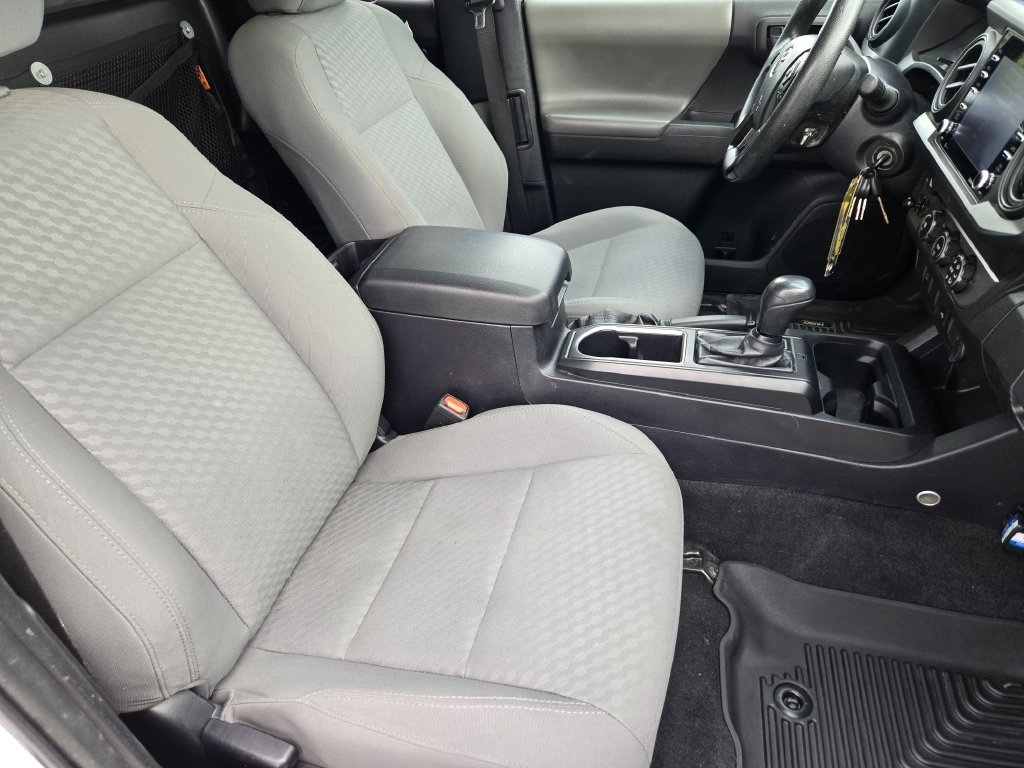 Used 2022 Toyota Tacoma SR RWD image 14