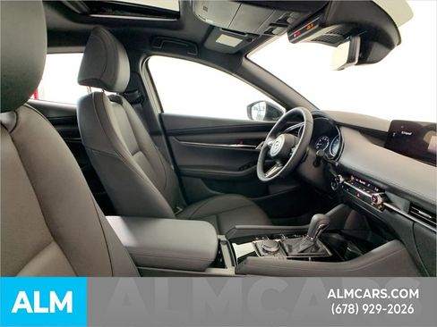 Certified 2025 MAZDA MAZDA3 Hatchback w/Premium Plus Pkg image 38