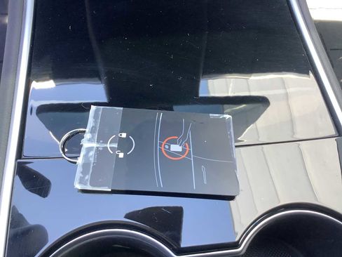 Used 2018 Tesla Model 3 Mid Range RWD image 18