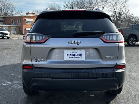 Used 2019 Jeep Cherokee Latitude w/ Cold Weather Group image 8