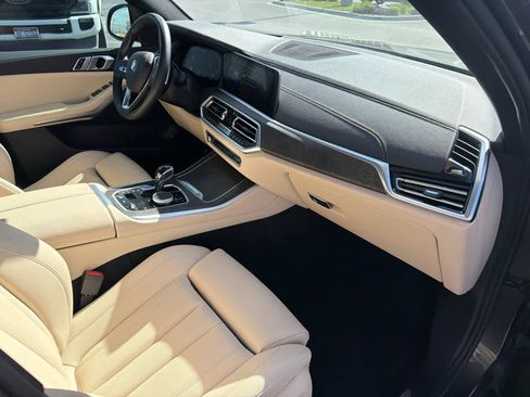 Used 2022 BMW X5 xDrive45e w/ Premium Package image 13