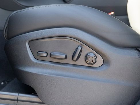 New 2026 Porsche Cayenne Coupe image 20