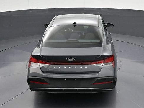 Used 2024 Hyundai Elantra SEL FWD image 20