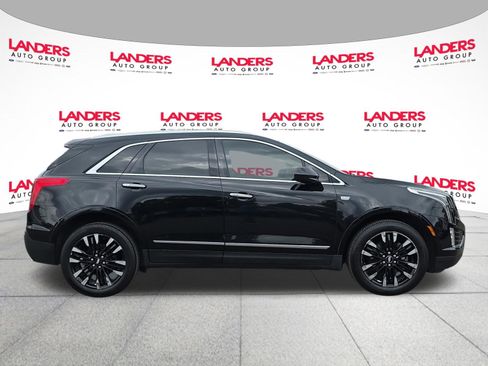 Used 2018 Cadillac XT5 Premium Luxury FWD image 2