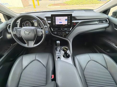 Used 2024 Toyota Camry SE FWD image 24