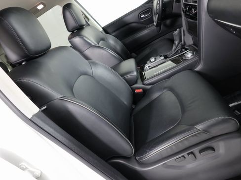 Used 2024 INFINITI QX80 Luxe image 41