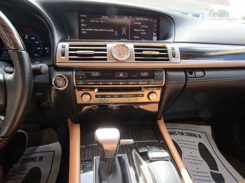 Used 2017 Lexus LS 460 image 16