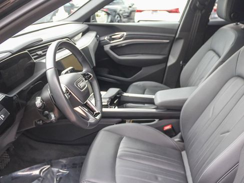 Certified 2024 Audi Q8 e-tron Premium Plus w/ Premium Plus Package image 23