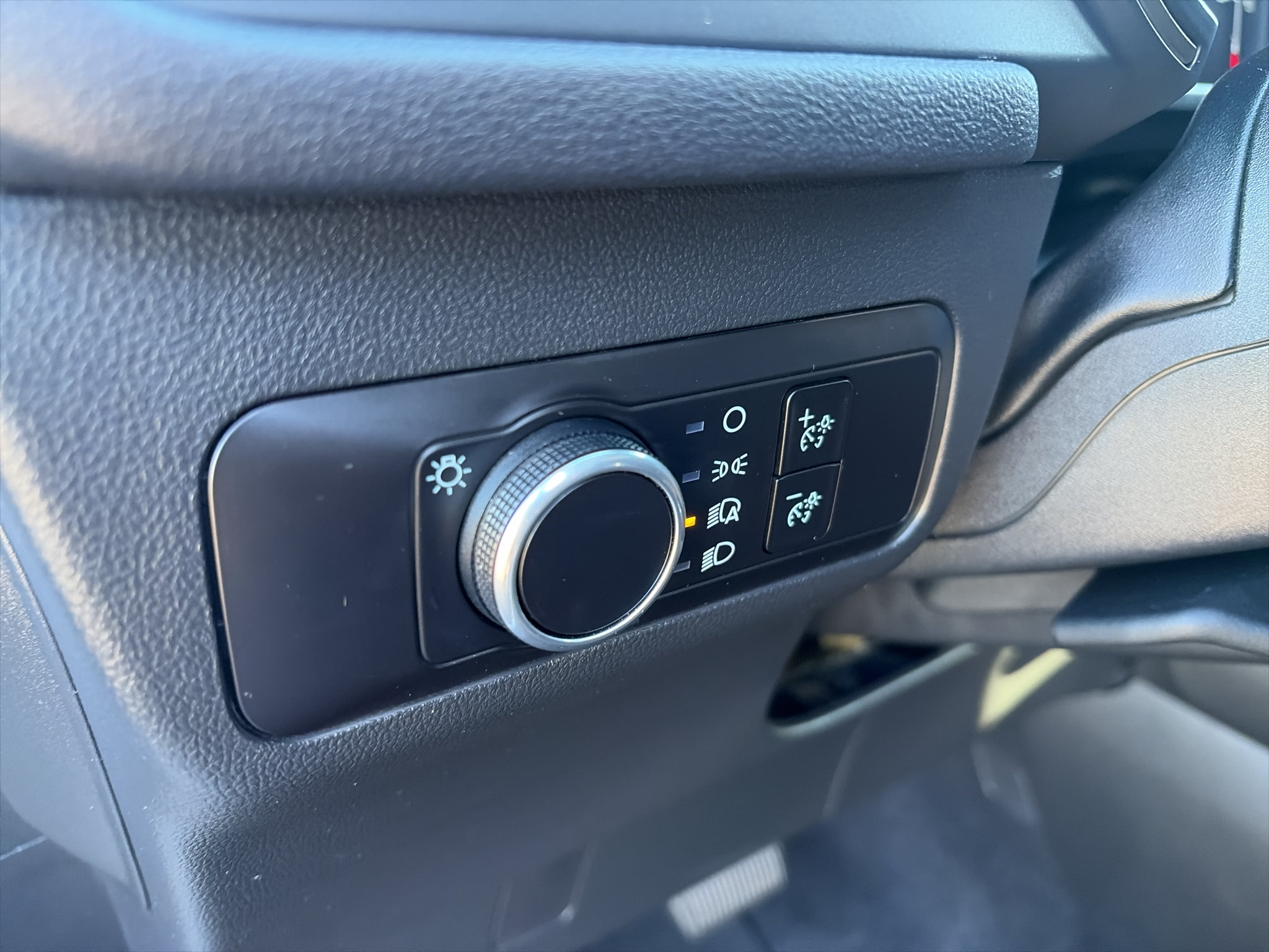 Used 2025 Ford Escape Active AWD/4WD image 20