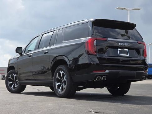New 2026 GMC Yukon XL AT4 w/ AT4 Premium Plus Package AWD/4WD image 17