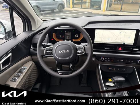 New 2026 Kia Carnival LX FWD image 23