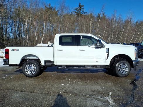 New 2026 Ford F250 Lariat w/ Lariat Premium Package image 4