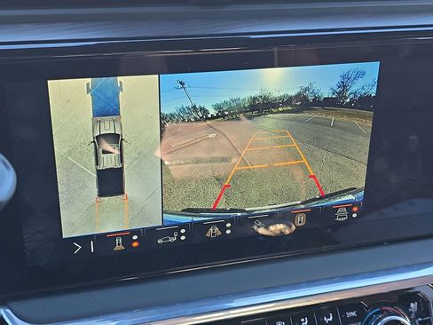 Used 2026 GMC Sierra 2500 Denali Ultimate image 17