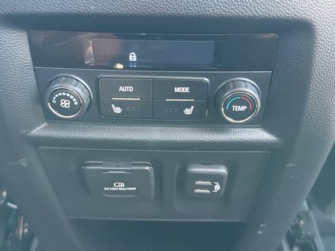 Certified 2021 Chevrolet Traverse High Country AWD/4WD image 30