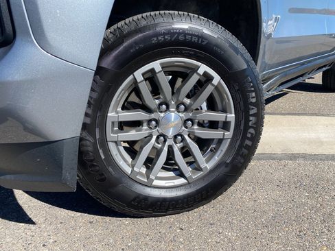 Used 2023 Chevrolet Colorado LT w/ LT Convenience Package II image 2