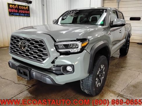 Used 2023 Toyota Tacoma TRD Off-Road w/ Technology Package AWD/4WD image 1