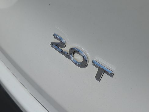 Used 2017 Lincoln MKC Select w/ Select Plus Package FWD image 16