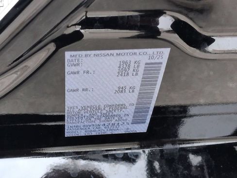 Used 2025 Nissan Altima 2.5 SV FWD image 35