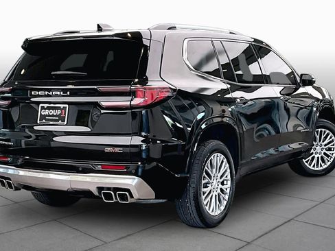 Used 2025 GMC Acadia Denali FWD image 13