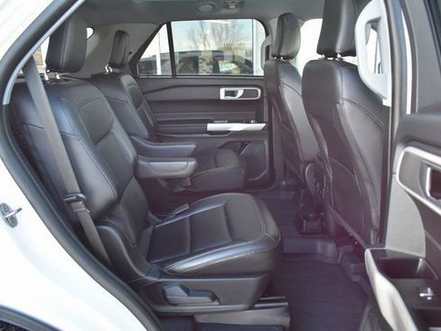 Used 2023 Ford Explorer XLT w/ Equipment Group 202A image 41