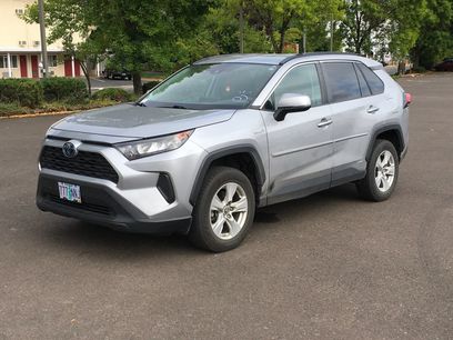 Used 2019 Toyota RAV4 LE w/ Carpet Mat Package