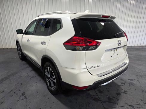 Used 2017 Nissan Rogue SL w/ SL Premium Package AWD/4WD image 3